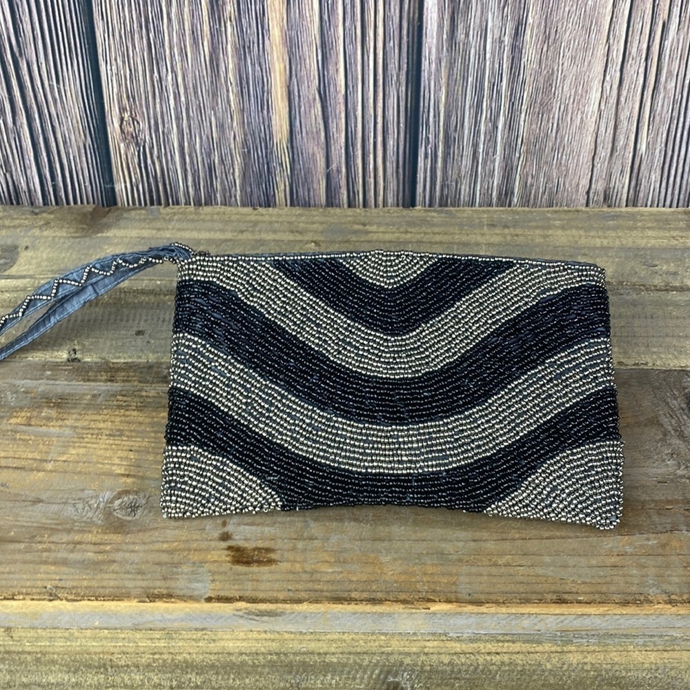 Black & Silver Beaded Wristlet With Gray Silky Feeling Interior